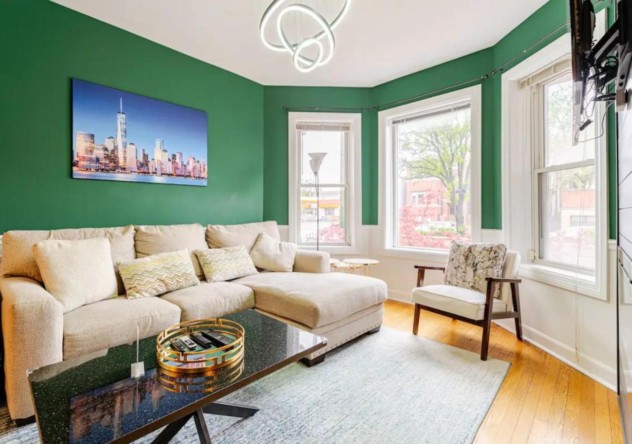 2 Bed Apt W/ Office, Free Parking, Near Wrigley Chicago Exterior photo